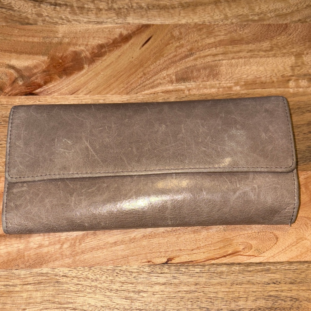 Hobo Warm Gray Smooth Leather Wallet